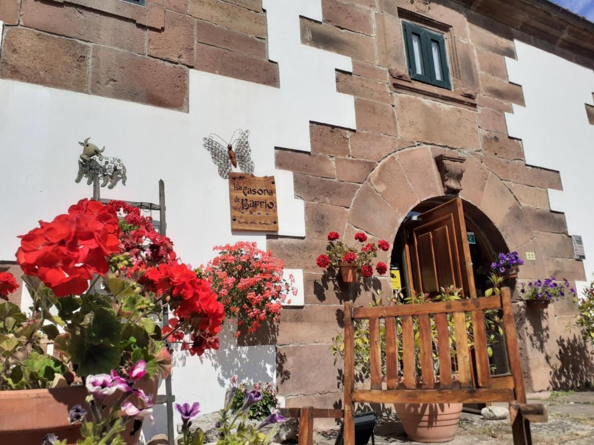 Hotel La Casona De Barrio, Alto Campoo Barrio  Exteriör bild